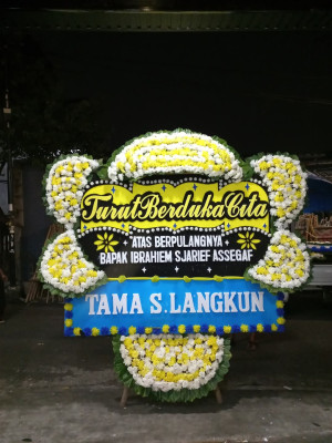Papan Bunga Duka di Gunturmekar